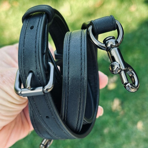 Coach Black Leather Replacement Bag Strap Gunmetal Hardware - Picture 2 of 8